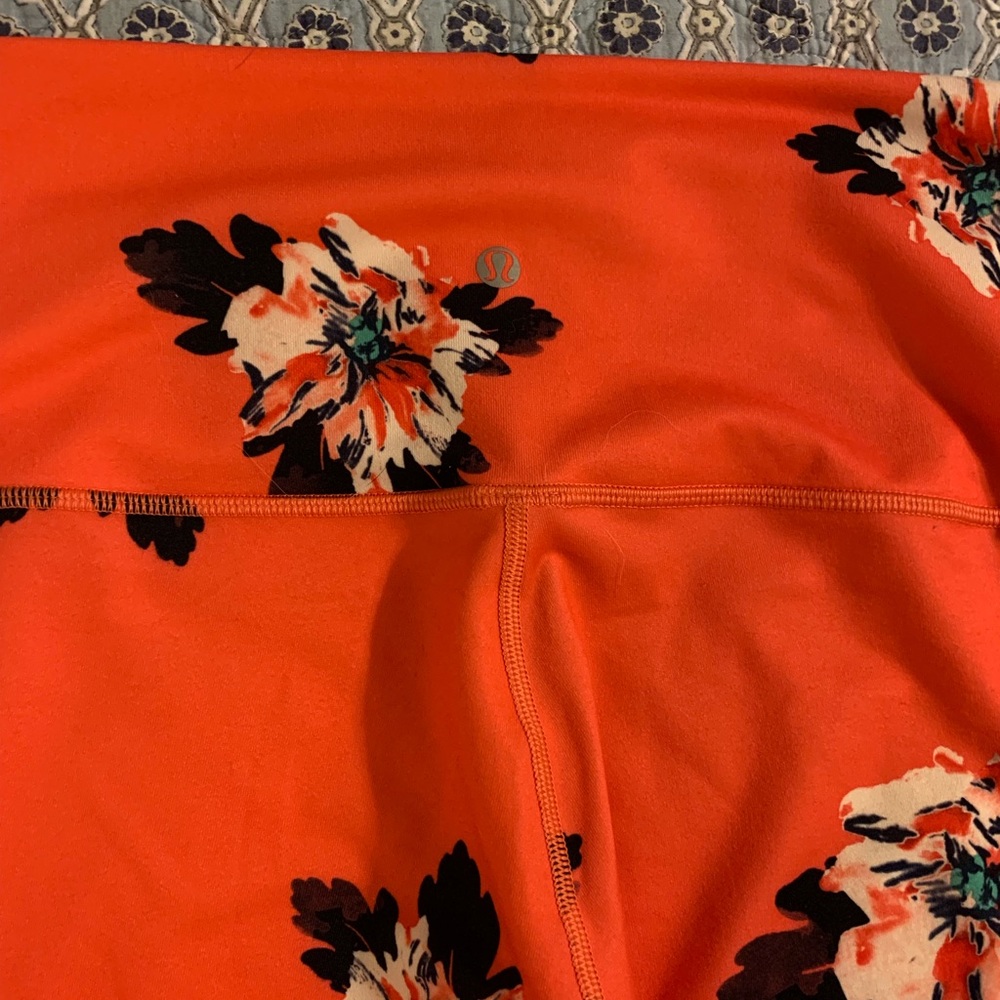 Lululemon wunder under crop size 8 NWT - Picture 3 of 4